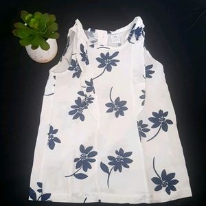 Sleeveless Blouse